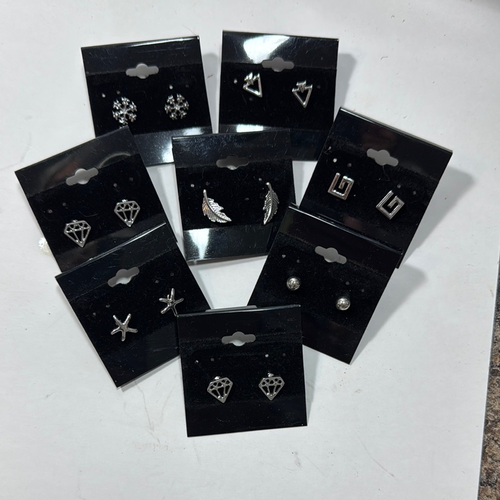 Chic Silver Earring Set With Geometric Designs - image 1